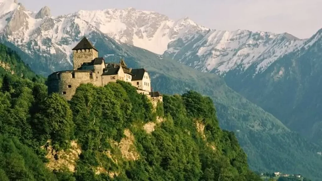 motivos para conhecer Liechtenstein