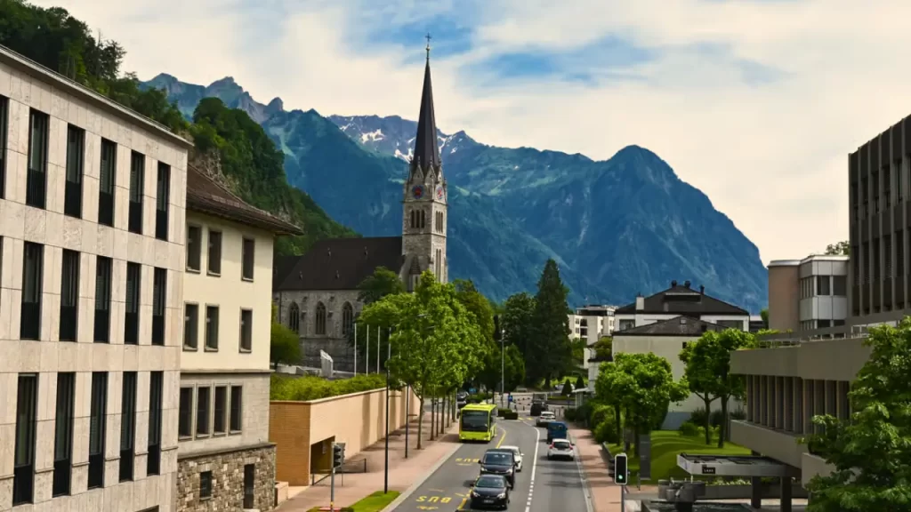 motivos para conhecer Liechtenstein