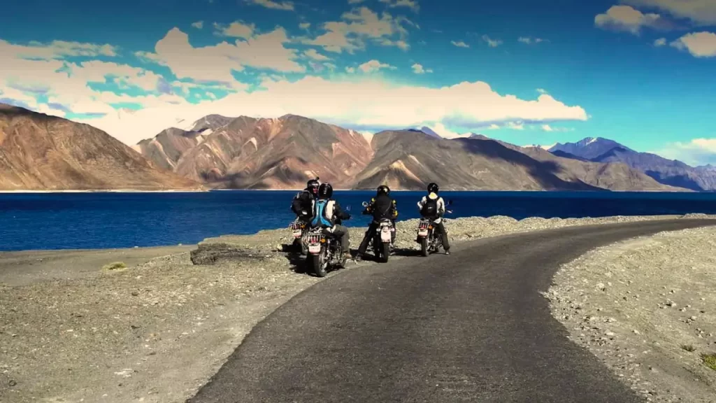 dicas para uma road trip de moto ao Alasca.