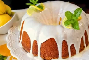 bolo de iogurte com limão